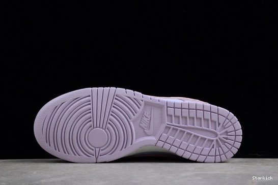 DD1503-001 Low (W) 2022 Dunk Easter Nike 0720